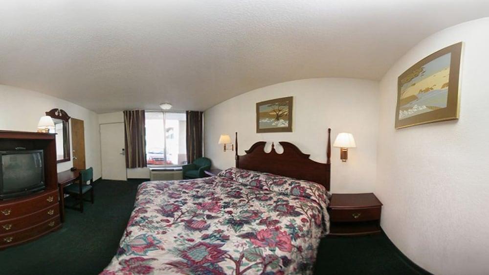 Super 8 By Wyndham Oklahoma Fairgrounds Motel Exterior foto