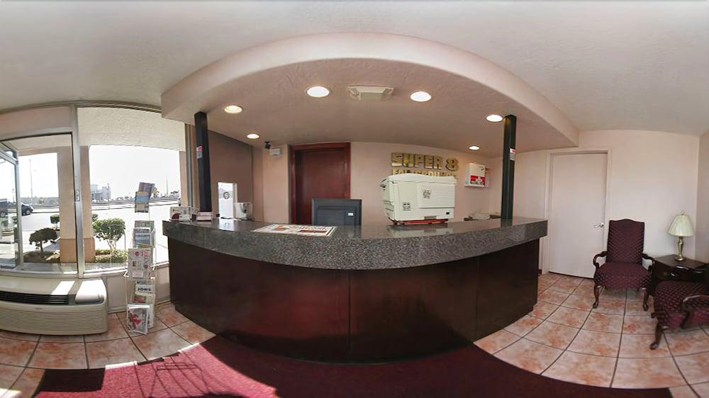 Super 8 By Wyndham Oklahoma Fairgrounds Motel Exterior foto