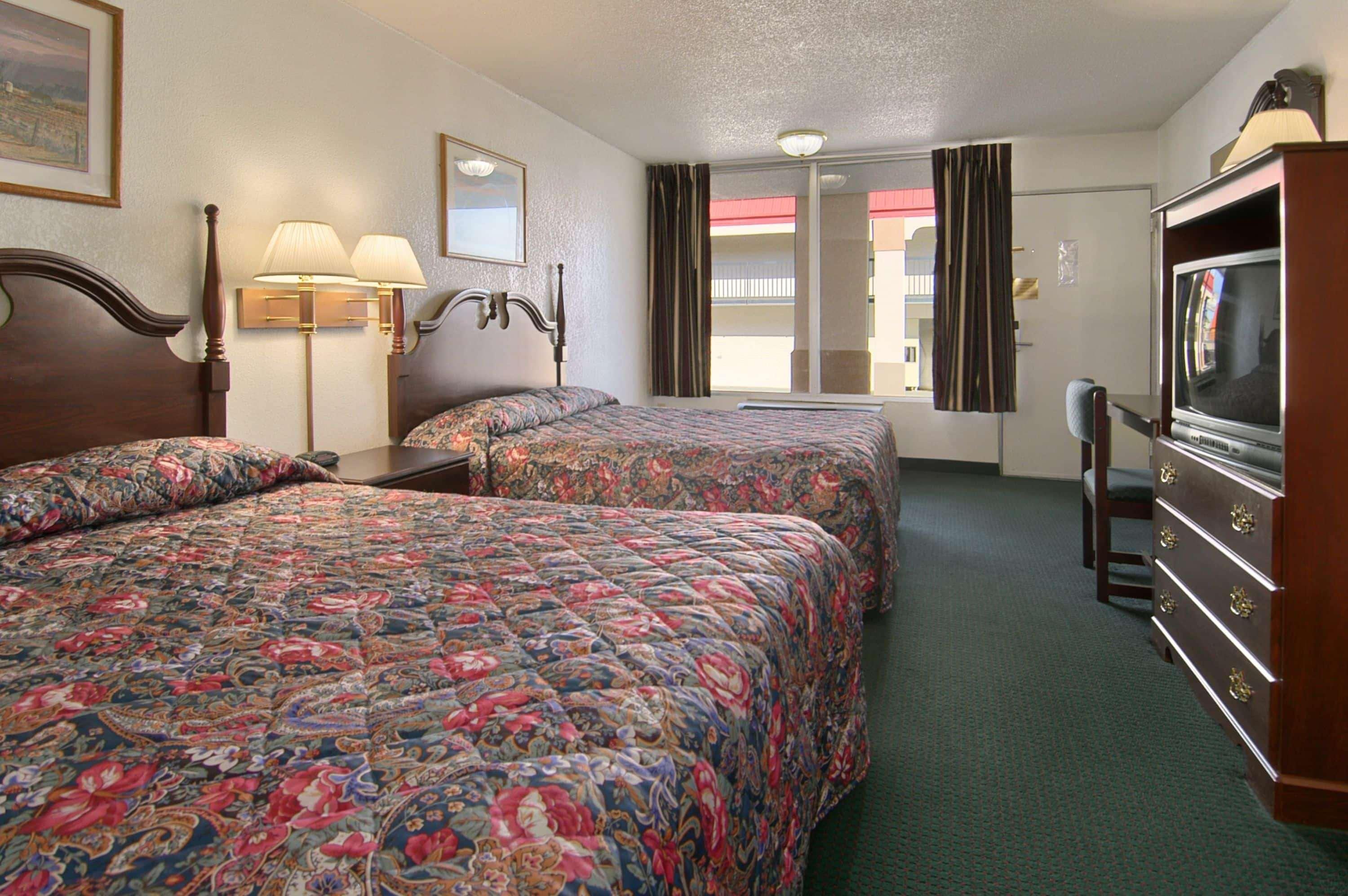Super 8 By Wyndham Oklahoma Fairgrounds Motel Exterior foto
